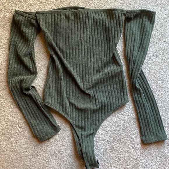 Windsor Tops - 💚Bodysuit💚